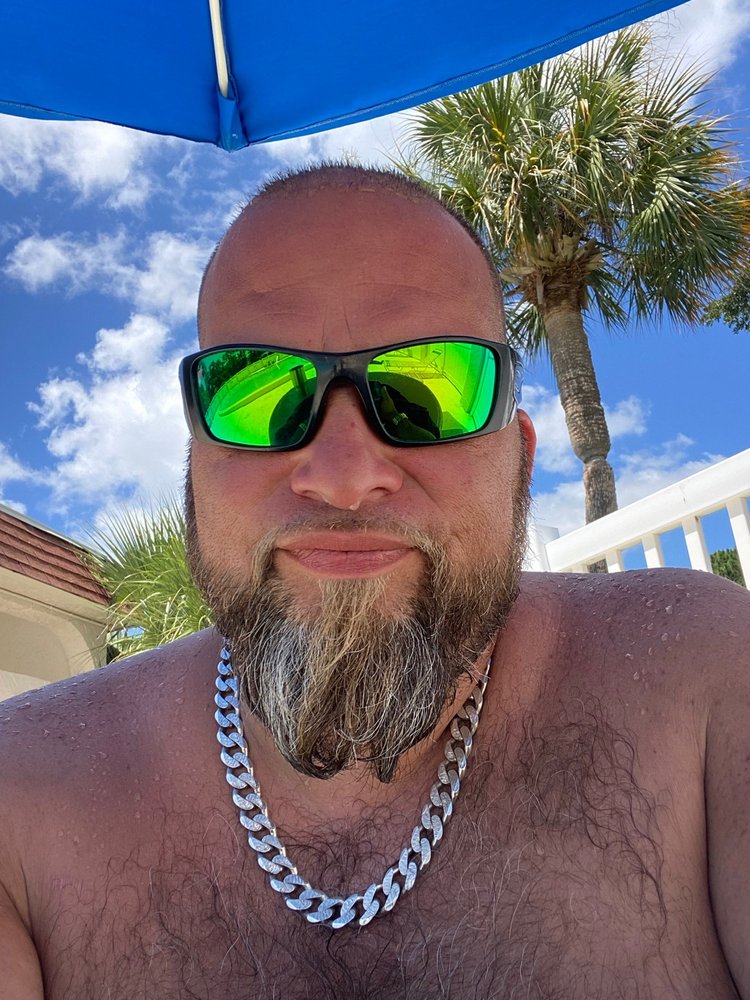 Manny V.'s profile image