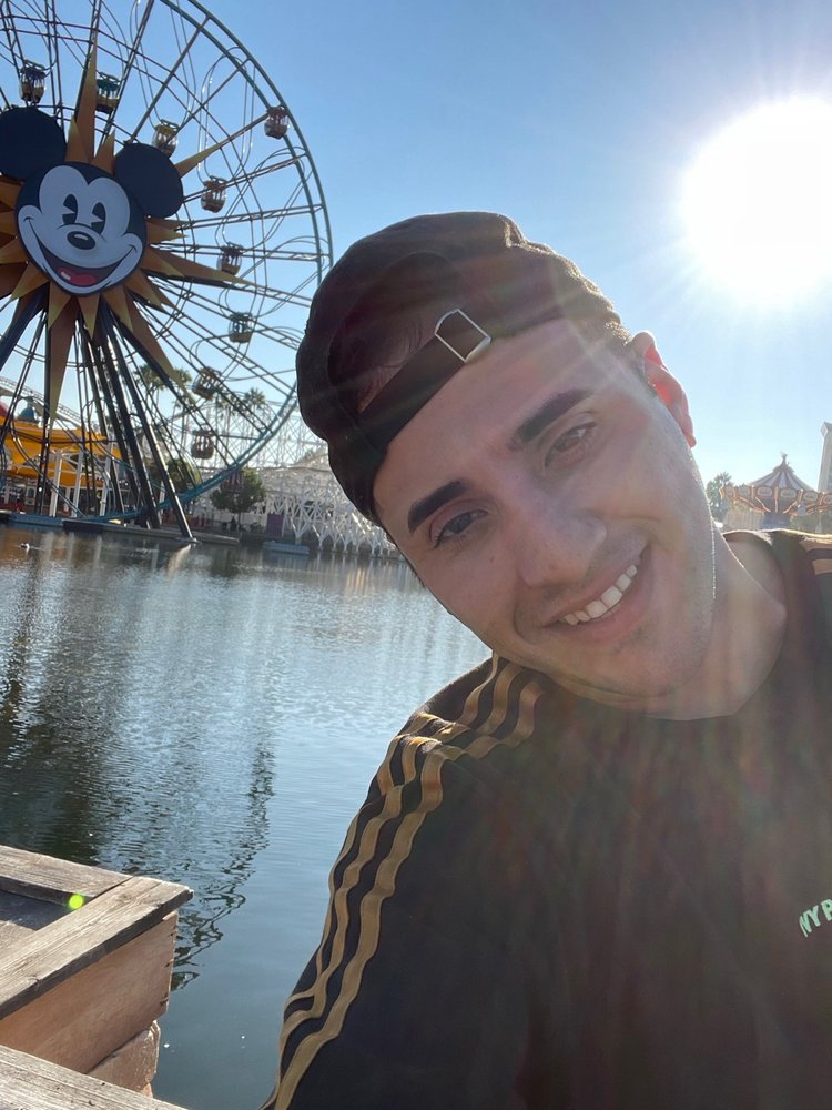 Mikey L.'s profile image