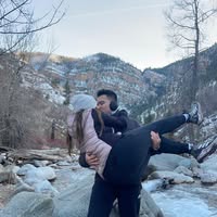 Audberto Flores's profile image