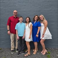 Beth Burns's profile image
