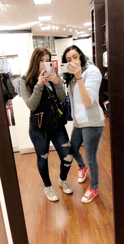 Chels M.'s profile image