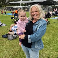 Vicki Janes's profile image