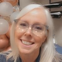 Julie R.'s profile image