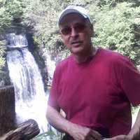 Louie Elias's profile image