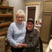 Helen Elkins's profile image