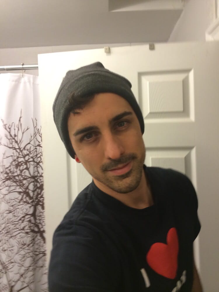 R S.'s profile image