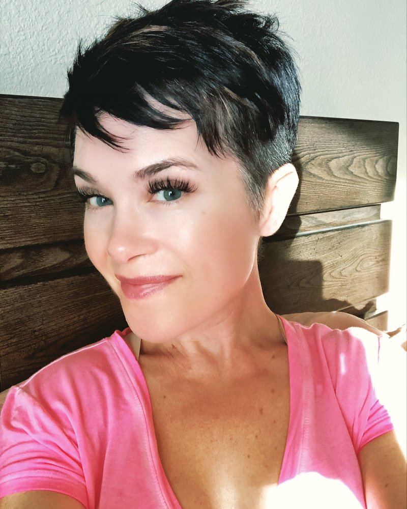 Mary F.'s profile image