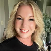 Rebecca Sherer's profile image