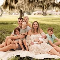 Leah Roux's profile image