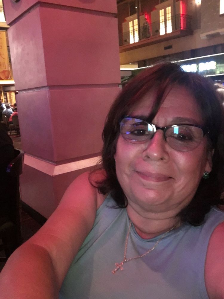 Mary F.'s profile image