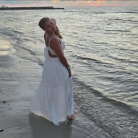Veronica Wayne's profile image