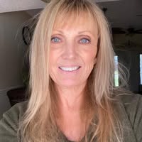 Loree Thompson's profile image