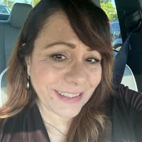 Lisa Lynn's profile image
