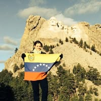 Linda Zambrano's profile image