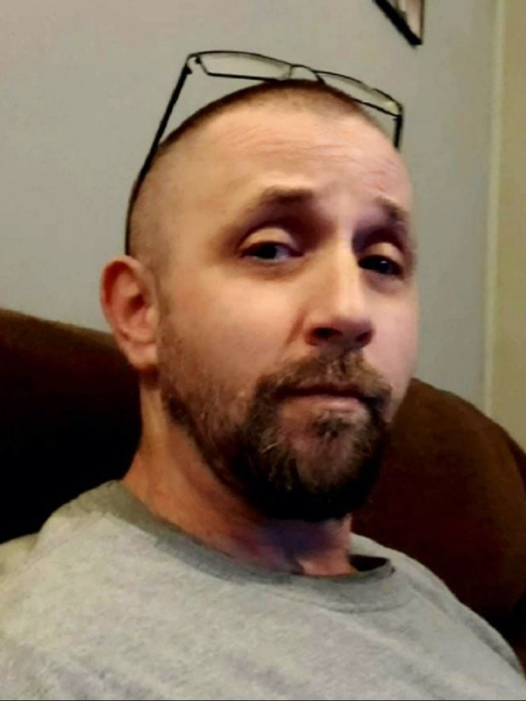 War L.'s profile image