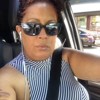 Elizabeth Medina's profile image