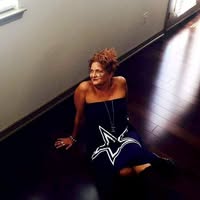Lori Ostermeyar Varela's profile image