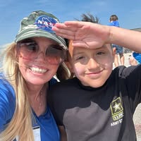 JulieandJeffrey Hardcastle's profile image