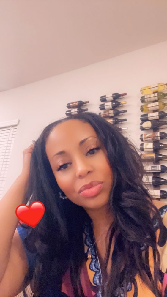 Elegant C.'s profile image