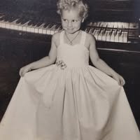 Bev Bertenshaw's profile image