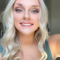Julia Goulia's profile image