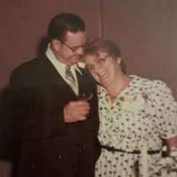 Terri Wall Feathers's profile image
