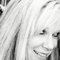 Lynda Dobbins's profile image