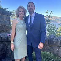 Hillary Cole's profile image