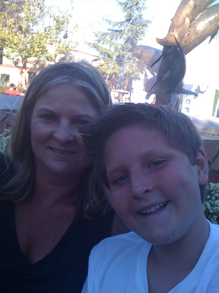 Joann G.'s profile image