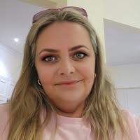 Michelle Renouf's profile image