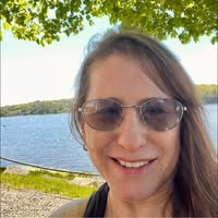 Juli Katherine's profile image