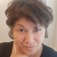 L Ruby Silva's profile image