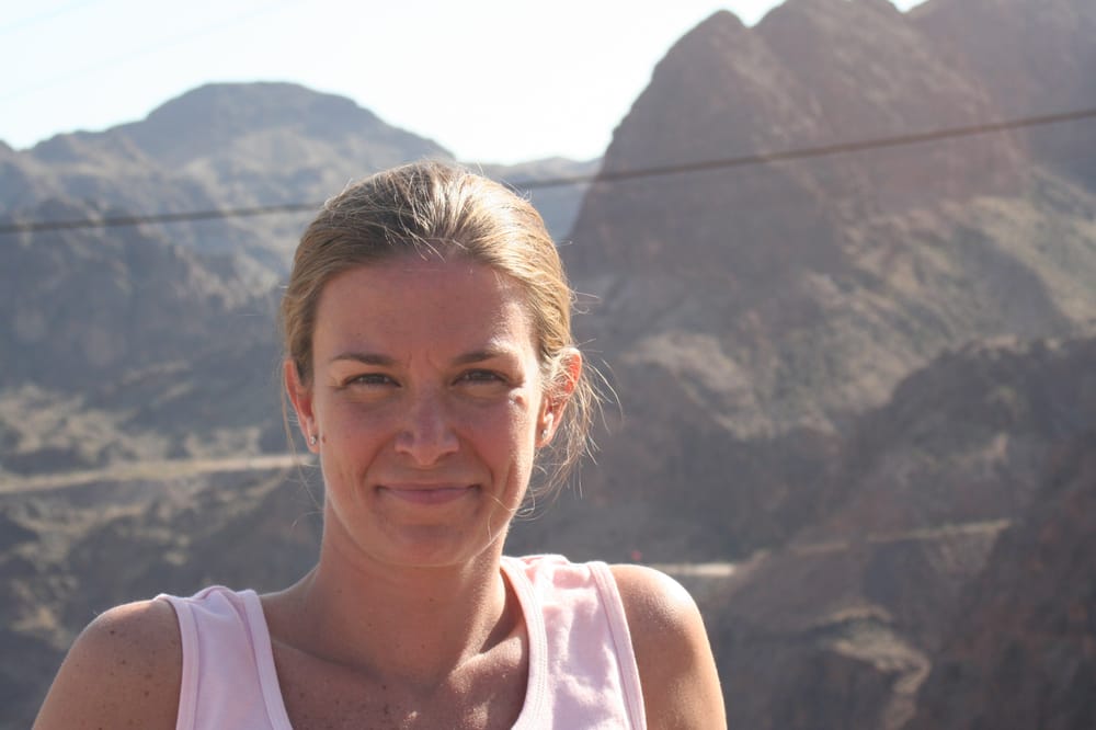 liz w.'s profile image