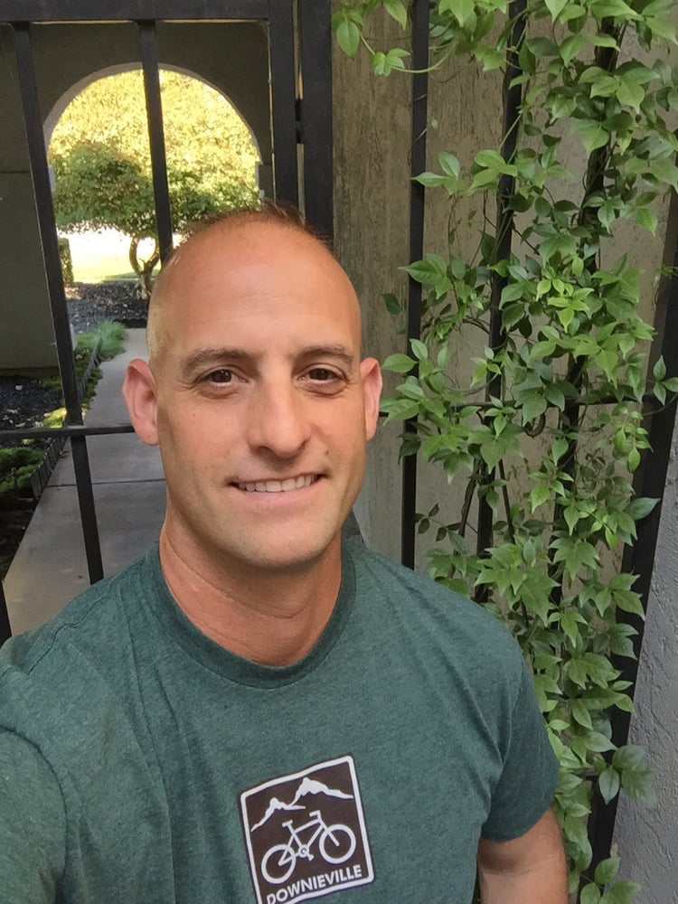 Larry M.'s profile image