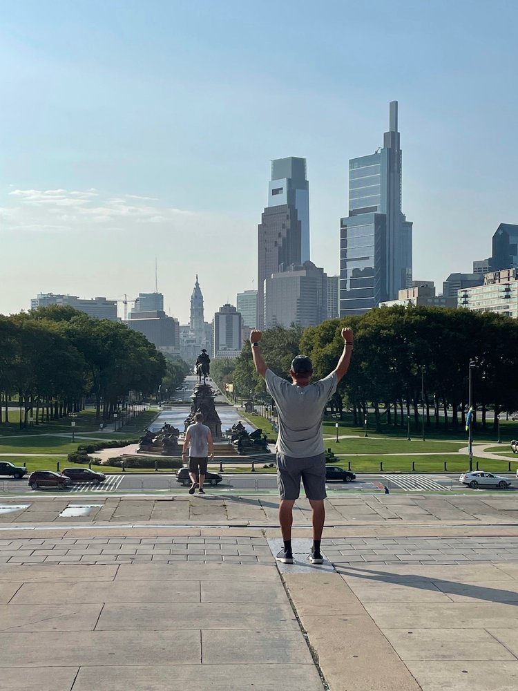 Lou V.'s profile image