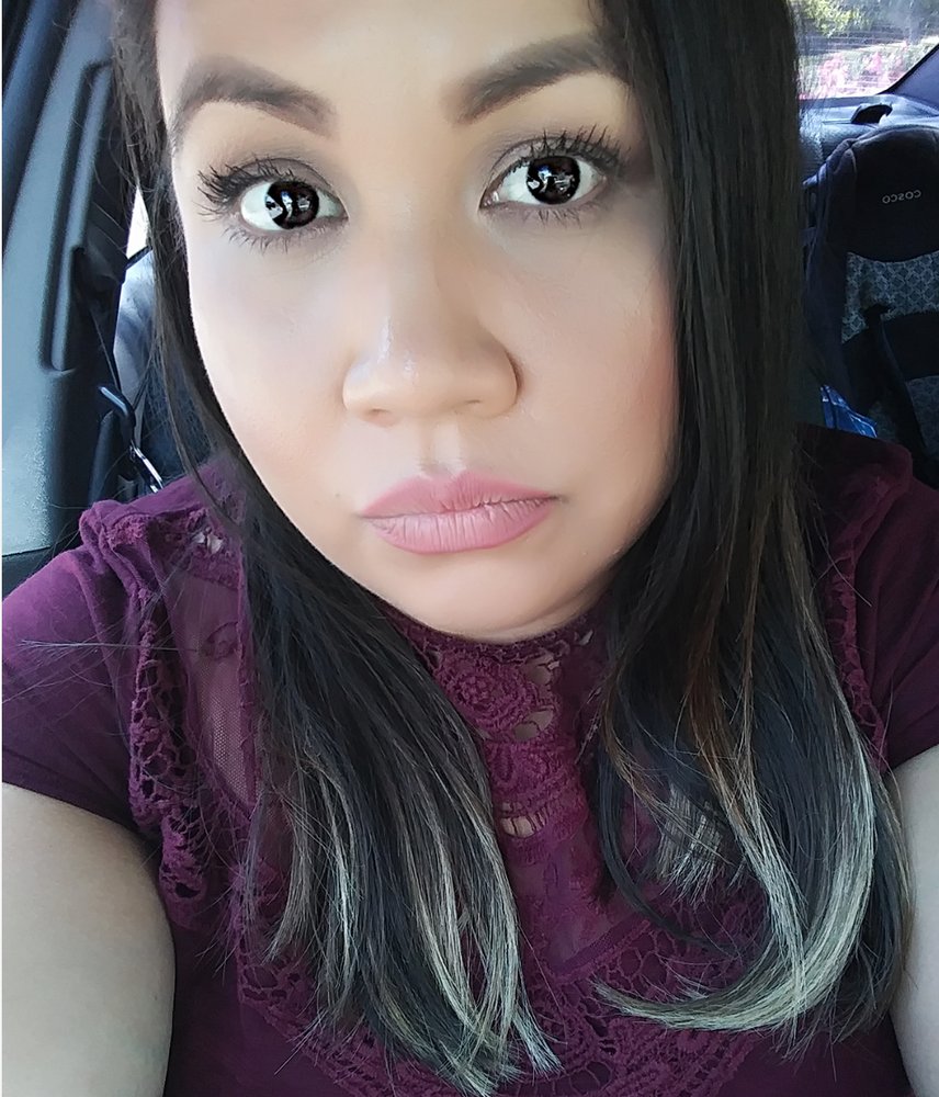 Lo- V.'s profile image