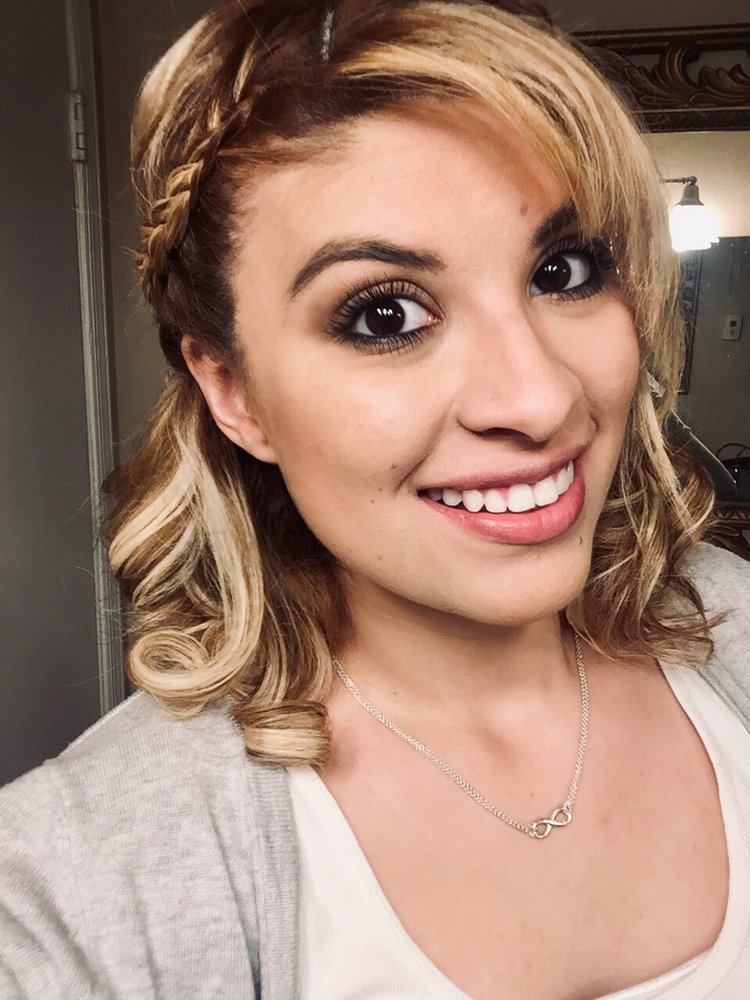 Connie R.'s profile image