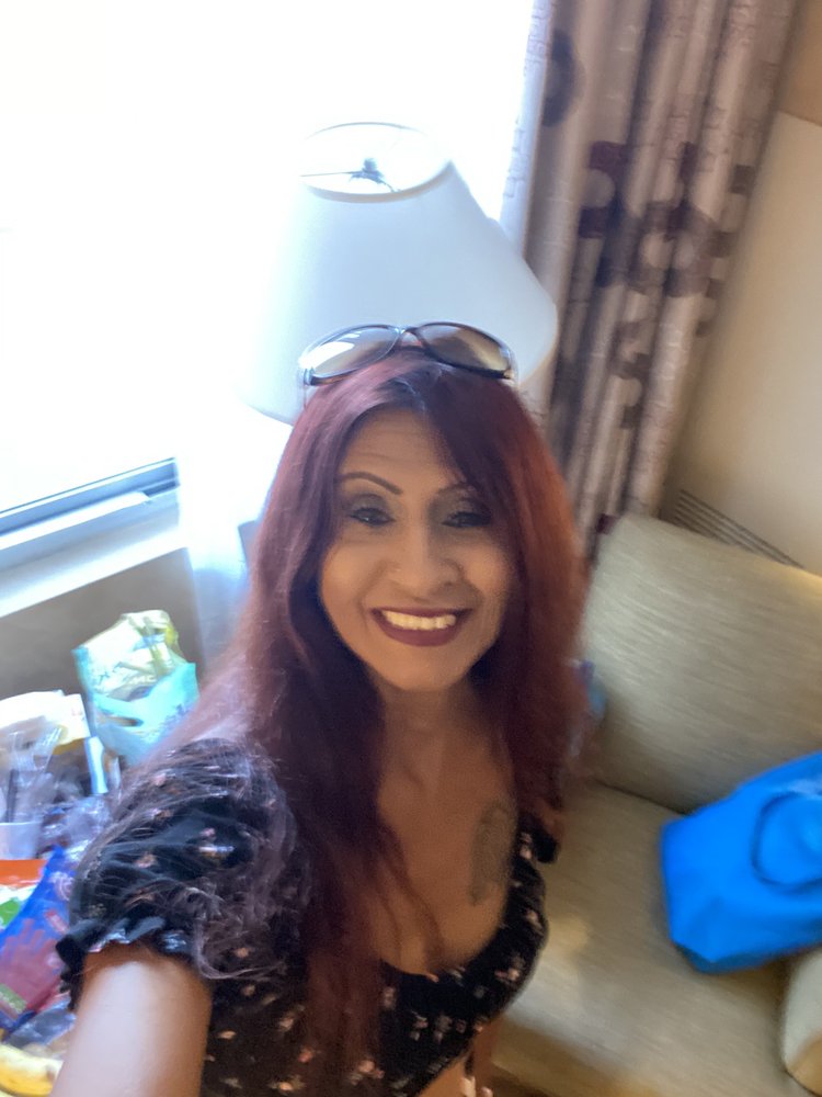 Lorraine O.'s profile image