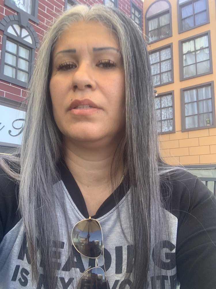 Becky R.'s profile image