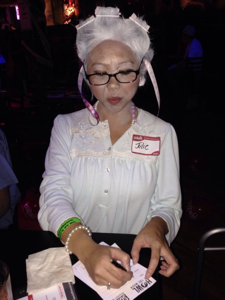 julie n.'s profile image