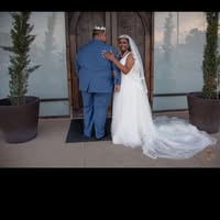 Ellen Graves's profile image