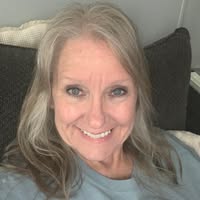 Julie Smith's profile image