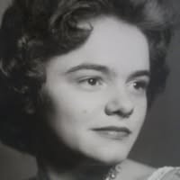 Karen Lang's profile image