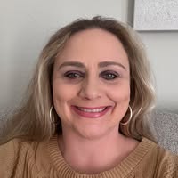 Ellie Houck's Profile Image