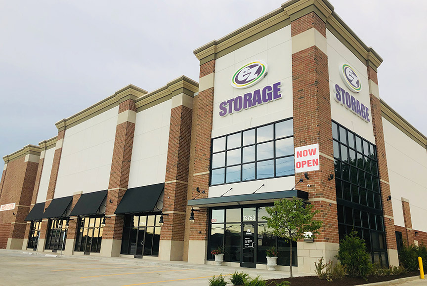 EZ Storage reviews Self Storage at 13753 Manchester Rd Ballwin MO
