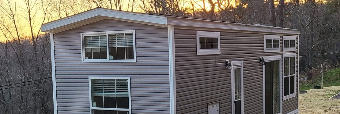 Camp Life RV's cover image