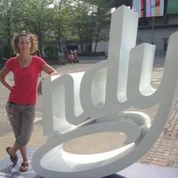 Elaine Jones's profile image