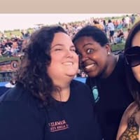 Amber Rene'e's profile image