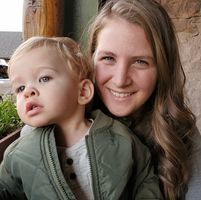 Alli Burrows's profile image