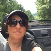 Liz Hernick's profile image
